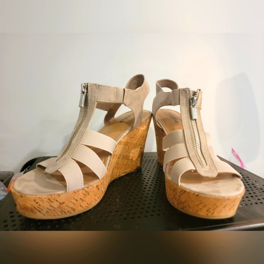 Torrid Wedge Zip Sandals
